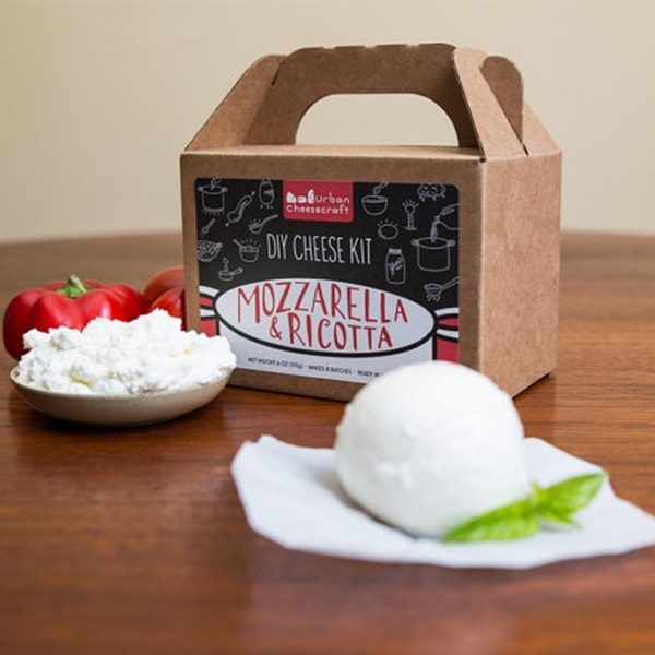 Mozzarella & Ricotta DIY Cheese Kit- 8 batches (cow's milk)